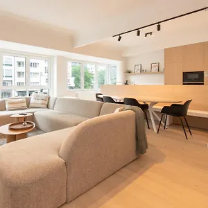 Deluxe 3 Bedrooms Apartment With Casino View At The Beach And Free Parking Appartement